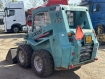 LOCUST L853 smykový nakladač