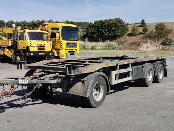 SVAN TCH303 nosič kontejnerů