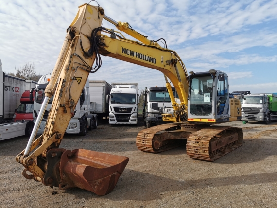 NEW HOLLAND T4P E195 B pásový