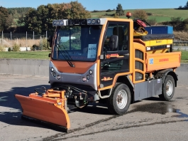 KIEFER 1152 EURO 6 4x4 S3 zimní údržba