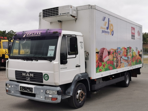 MAN LE 12.220 4X2 BL EURO 3 skříň s hydraulickým čelem