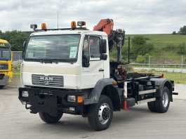 MAN LE 14.220 4X4 BB EURO 3 hákový nosič s hydraulickou rukou
